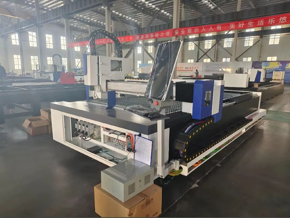 Industrial 3000W CNC Fiber Las - Metal Laser Cutter Head 评论和价格