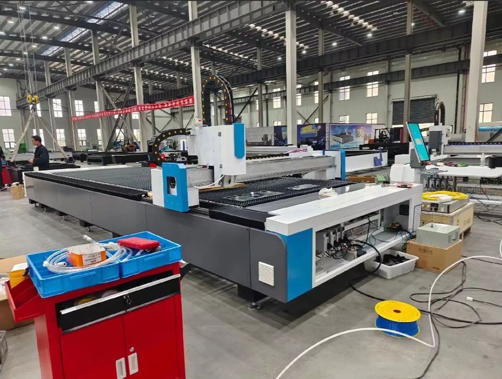 Industrial 3000W CNC Fiber Las - Metal Laser Cutter Head 评论和价格
